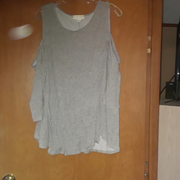 Forever 21 Tops - Cold shoulder top
